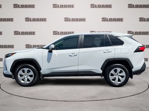 Used 2025 Toyota RAV4 LE AWD/4WD image 2