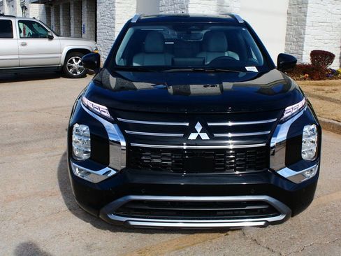 New 2026 Mitsubishi Outlander SEL image 11