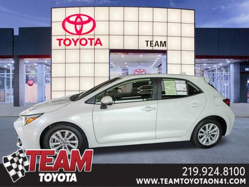 Used 2024 Toyota Corolla SE FWD image 1