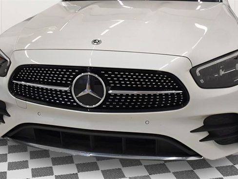 Used 2023 Mercedes-Benz E 350 4MATIC Sedan image 29