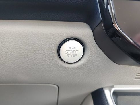New 2026 Kia Carnival EX FWD image 37