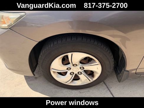 Used 2013 Honda Civic LX image 8