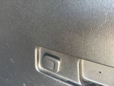 Used 2019 GMC Acadia SLT FWD image 31