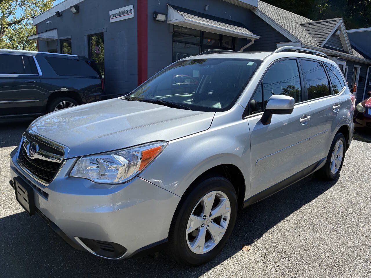 Used 2015 Subaru Forester 2.5i Premium w/ All-Weather Package AWD/4WD image 1