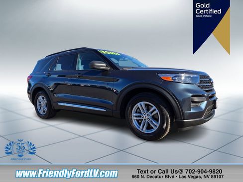 Certified 2024 Ford Explorer XLT image 1