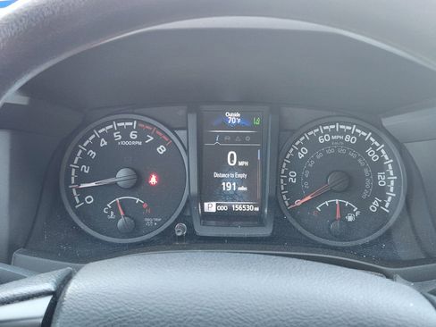 Used 2022 Toyota Tacoma SR image 16