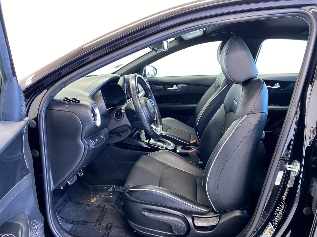 Certified 2023 Kia Forte GT-Line FWD image 16