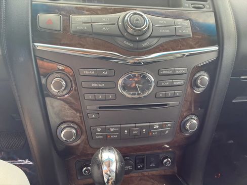 Used 2014 INFINITI QX80 2WD w/ Deluxe Touring Package image 15