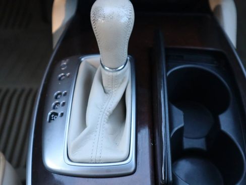 Used 2014 INFINITI QX60 AWD w/ Deluxe Touring Package image 27