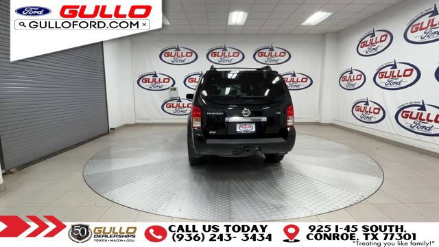 Used 2011 Nissan Pathfinder LE w/ Navigation Pkg AWD/4WD image 7