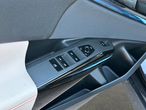 New 2026 BMW X3 xDrive30 w/ Premium Package image 16