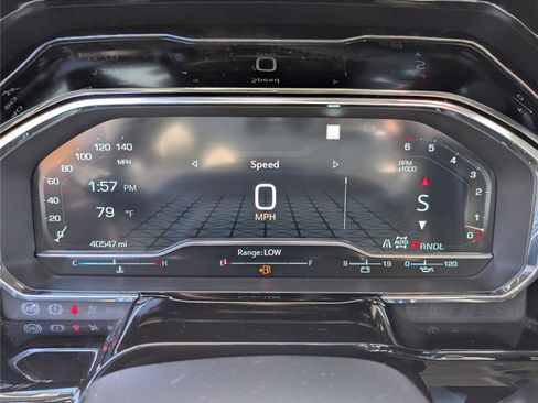 Used 2023 GMC Sierra 1500 Elevation image 27