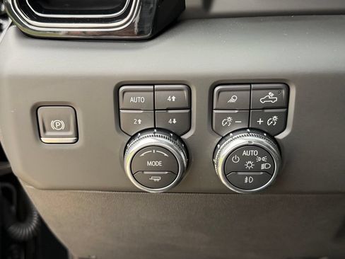 Used 2026 GMC Sierra 1500 AT4X AWD/4WD image 34