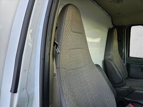 Used 2021 Chevrolet Express 3500 image 20