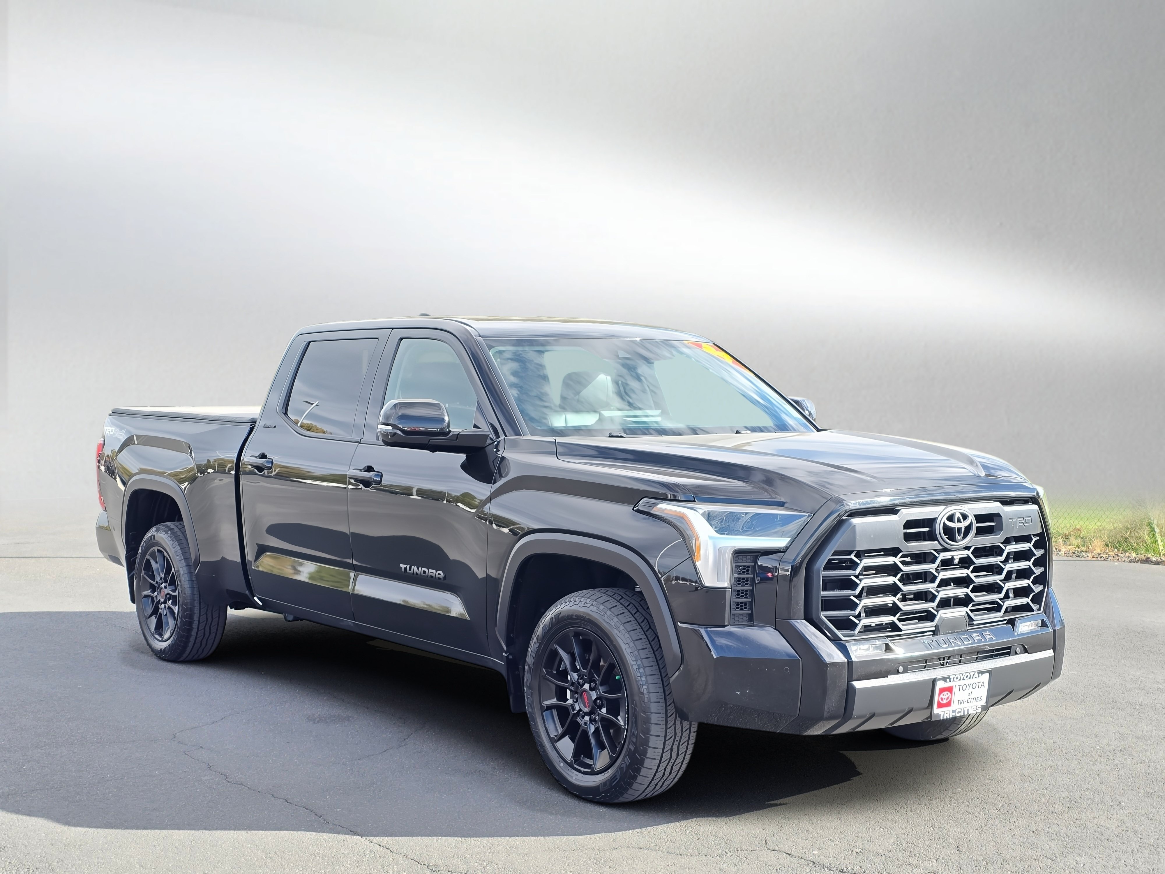 Used 2024 Toyota Tundra Limited w/ TRD Off-Road Package AWD/4WD image 7