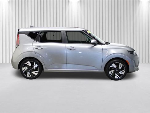 Used 2023 Kia Soul GT-Line image 2