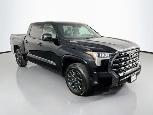 Used 2025 Toyota Tundra Platinum AWD/4WD image 4