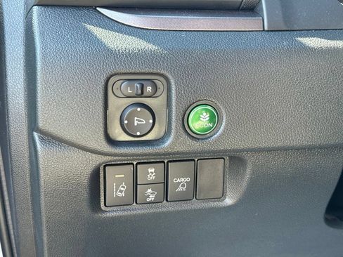 Used 2023 Honda Ridgeline Sport image 18