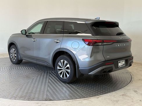 Used 2023 INFINITI QX60 Pure AWD/4WD image 3