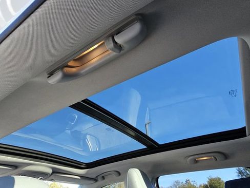 Used 2020 Jeep Compass Latitude w/ Popular Equipment Group image 25