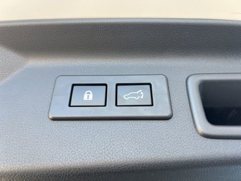 Used 2025 Subaru Forester Touring image 34