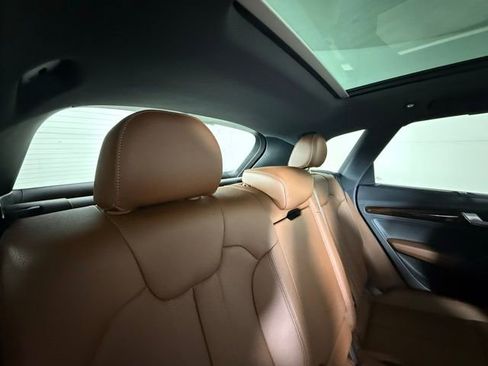 Used 2018 Audi Q5 2.0T Premium Plus w/ Premium Plus Package image 30