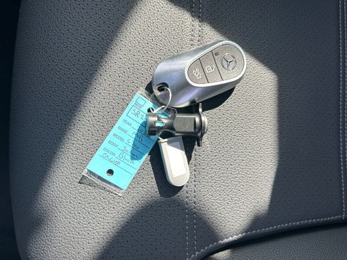 Certified 2025 Mercedes-Benz C 300 4MATIC Sedan image 15