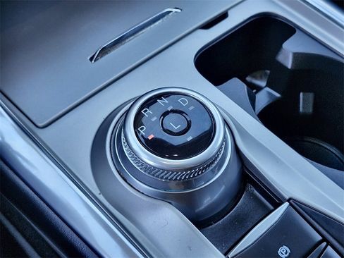 Certified 2022 Ford Explorer XLT w/ Equipment Group 202A image 27