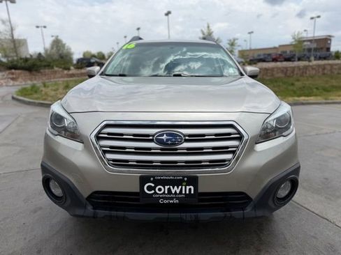 Used 2016 Subaru Outback 2.5i Premium AWD/4WD image 2