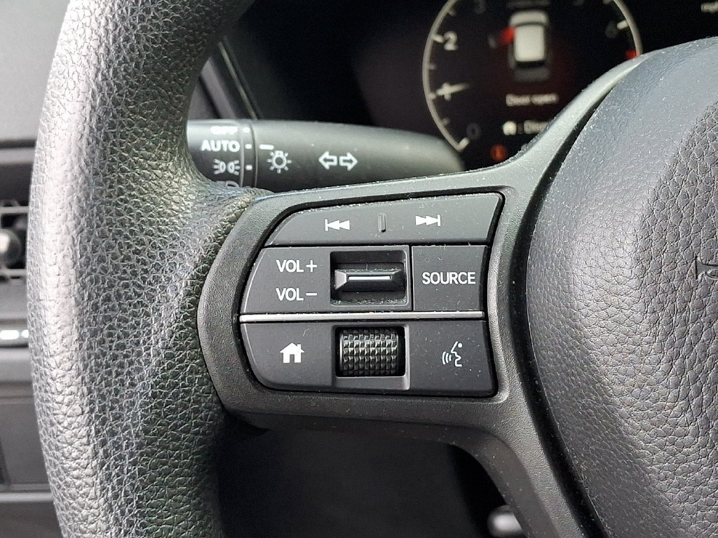 Used 2024 Honda CR-V LX image 23