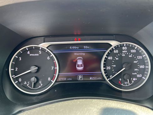 Used 2023 Nissan Sentra SV FWD image 5