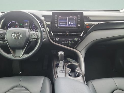 Certified 2022 Toyota Camry SE w/ Convenience Package FWD image 11
