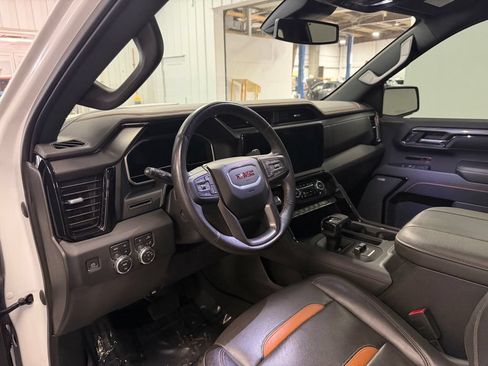 Used 2023 GMC Sierra 1500 AT4 w/ AT4 Preferred Package AWD/4WD image 20