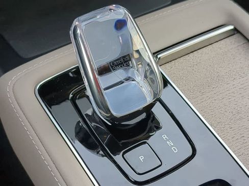 New 2026 Volvo XC90 B5 Core w/ Protection Package Premier image 31