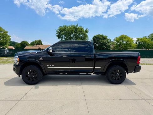 Used 2020 RAM 2500 Limited AWD/4WD image 2