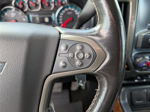 Used 2018 Chevrolet Silverado 1500 High Country image 24