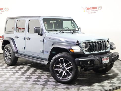 Used 2025 Jeep Wrangler Unlimited Sport S 4xe w/ Convenience Group AWD/4WD image 2