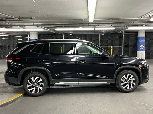 New 2026 Volkswagen Tiguan S image 38