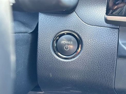 Used 2025 Toyota Camry SE w/ Convenience Package FWD image 20