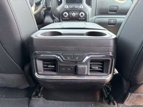 Used 2023 GMC Sierra 2500 Denali w/ Denali Ultimate Package AWD/4WD image 17