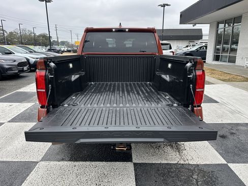 Used 2025 Toyota Tacoma TRD Off-Road image 5