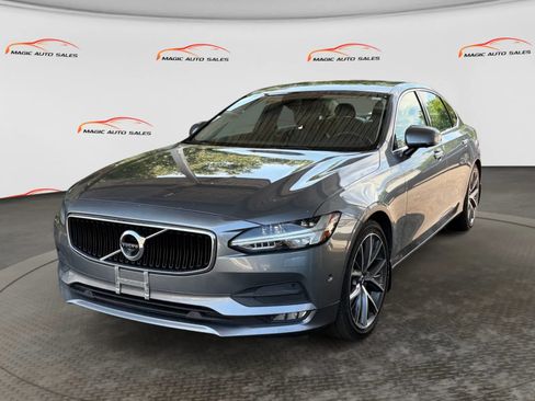 Used 2018 Volvo S90 T5 Momentum w/ Convenience Package FWD image 1