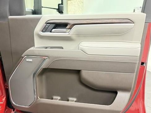 New 2026 GMC Sierra 2500 SLT AWD/4WD image 17