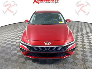 Used 2024 Hyundai Elantra SEL video 2