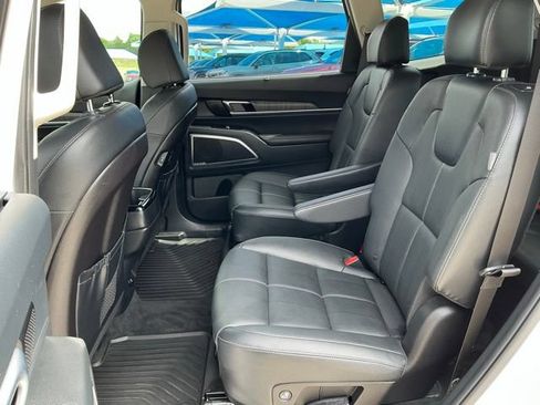 Used 2025 Kia Telluride SX w/ SX Captain's Chair Package FWD image 10