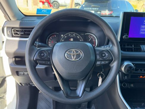 Certified 2023 Toyota RAV4 LE image 21