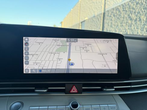 Used 2021 Hyundai Elantra Limited w/ Cargo Package FWD image 22
