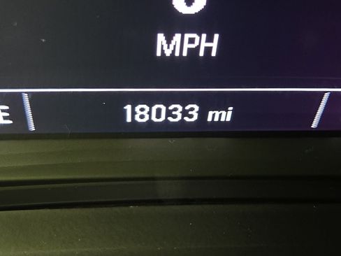 Certified 2023 Chevrolet Equinox LS w/ Driver Confidence II Package image 18