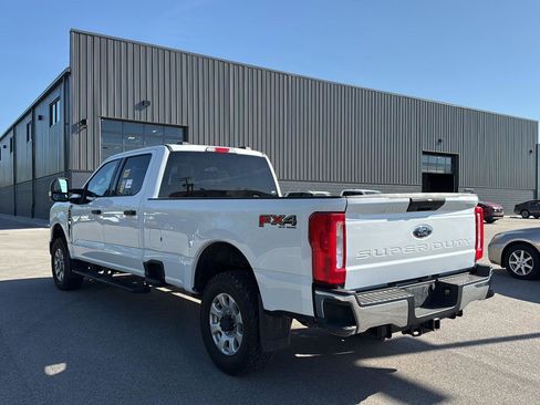 Used 2024 Ford F250 XLT w/ FX4 Off-Road Package AWD/4WD image 5