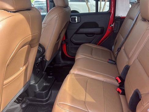 Used 2022 Jeep Wrangler Unlimited Sahara w/ LED Lighting Group image 13